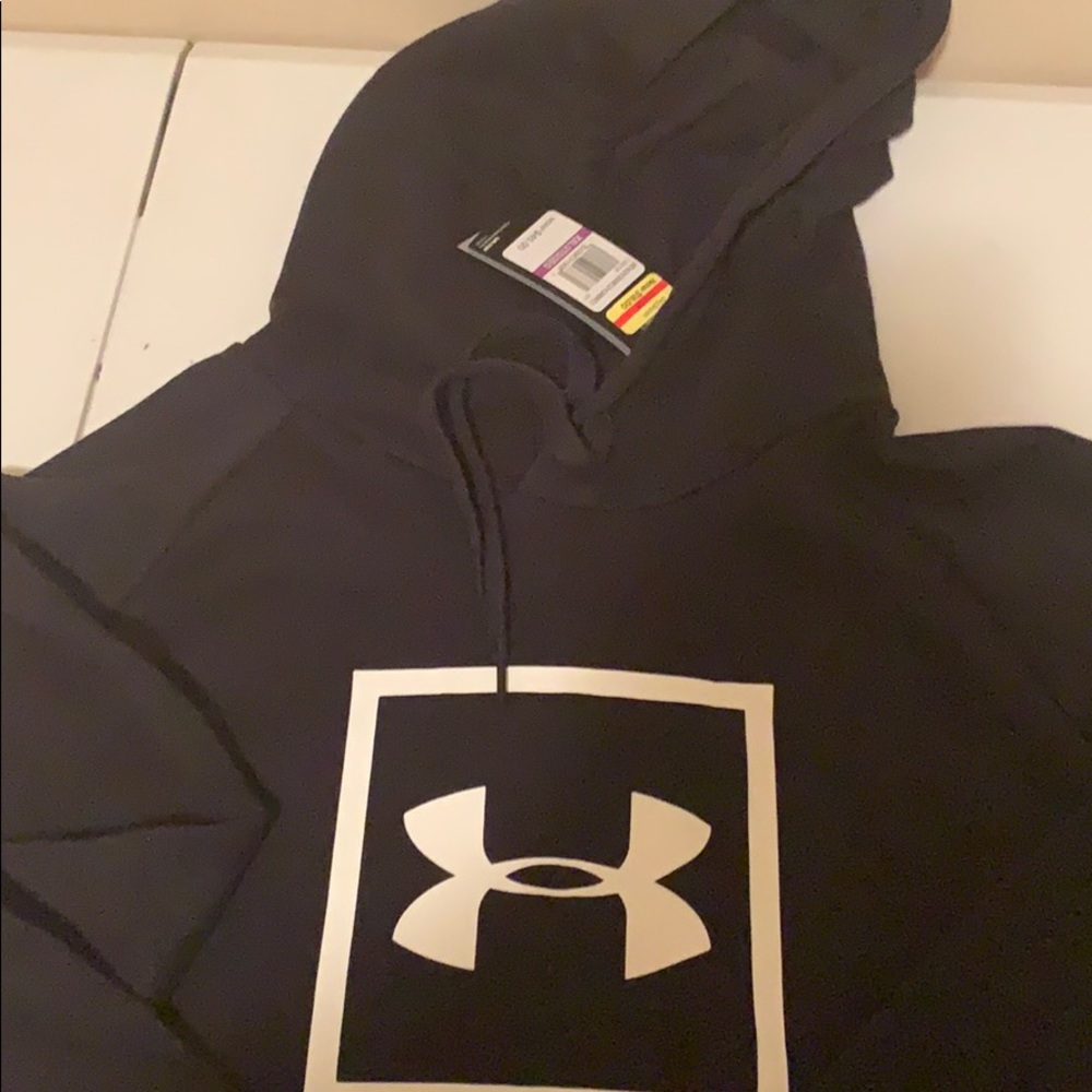 Long sleeve hoodie pullover sweatshirt UnderArmour